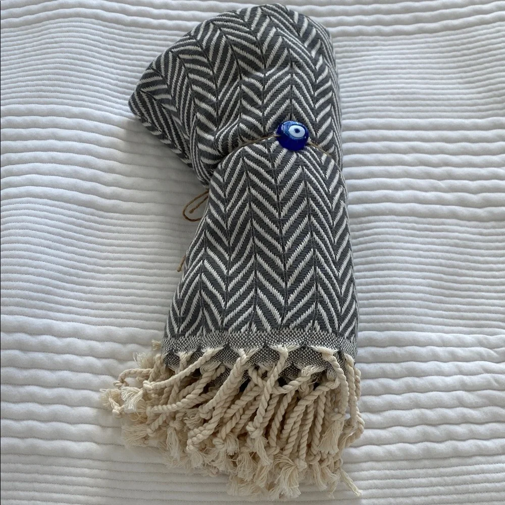 Home Bath Beach Gray Chevron Pattern Towel